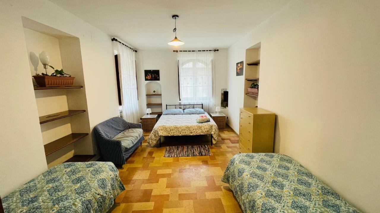 אסיסי Appartamento Fortezza מראה חיצוני תמונה